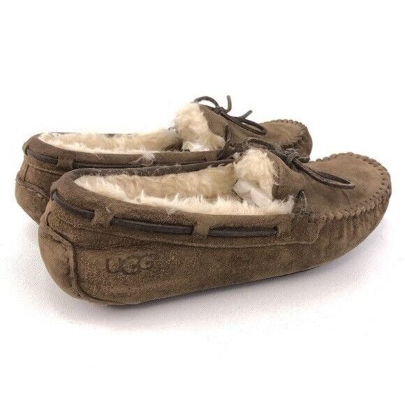 UGG Dakota Indoor Outdoor Moccasin Slippers 8 - Picture 5 of 12
